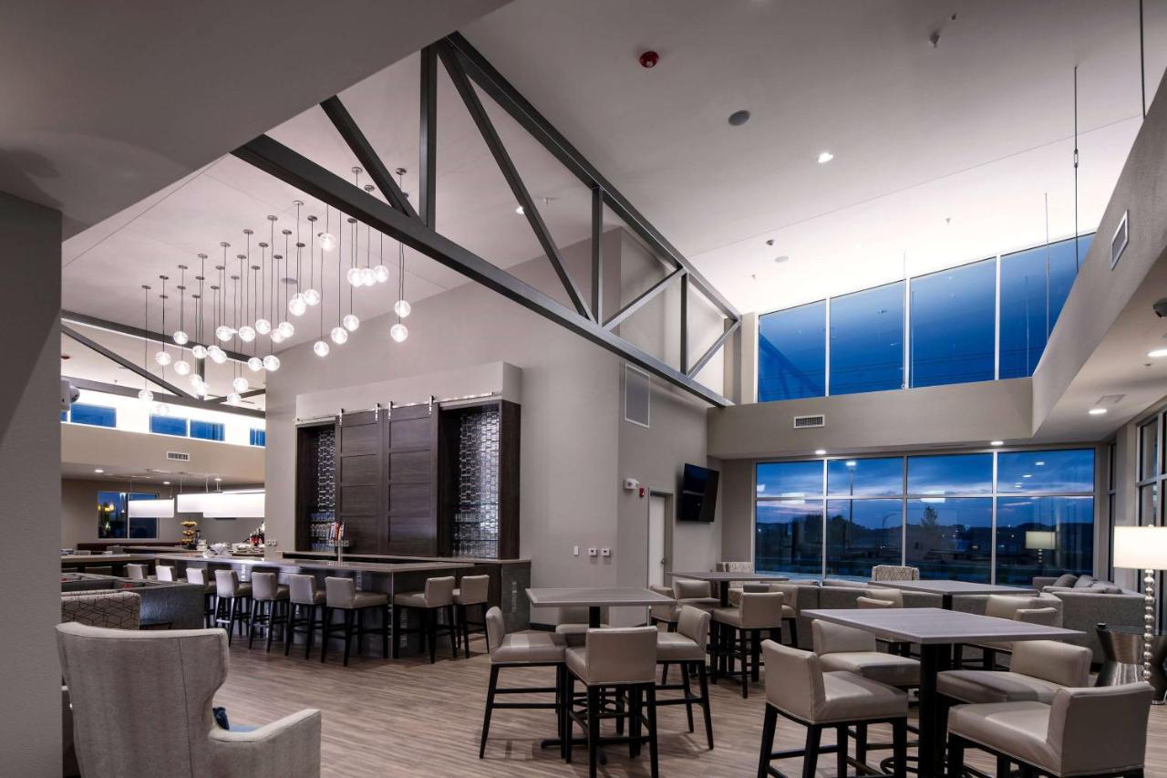 Mike Ditka Resorts Celebration Luaran gambar